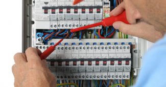 Électricien Melun : un professionnel indispensable pour vos travaux