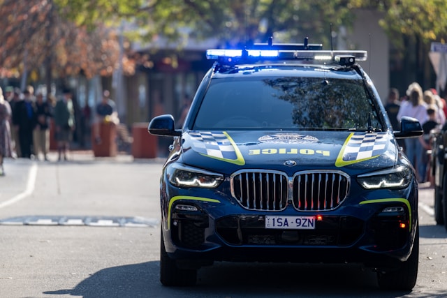Voiture police ou course